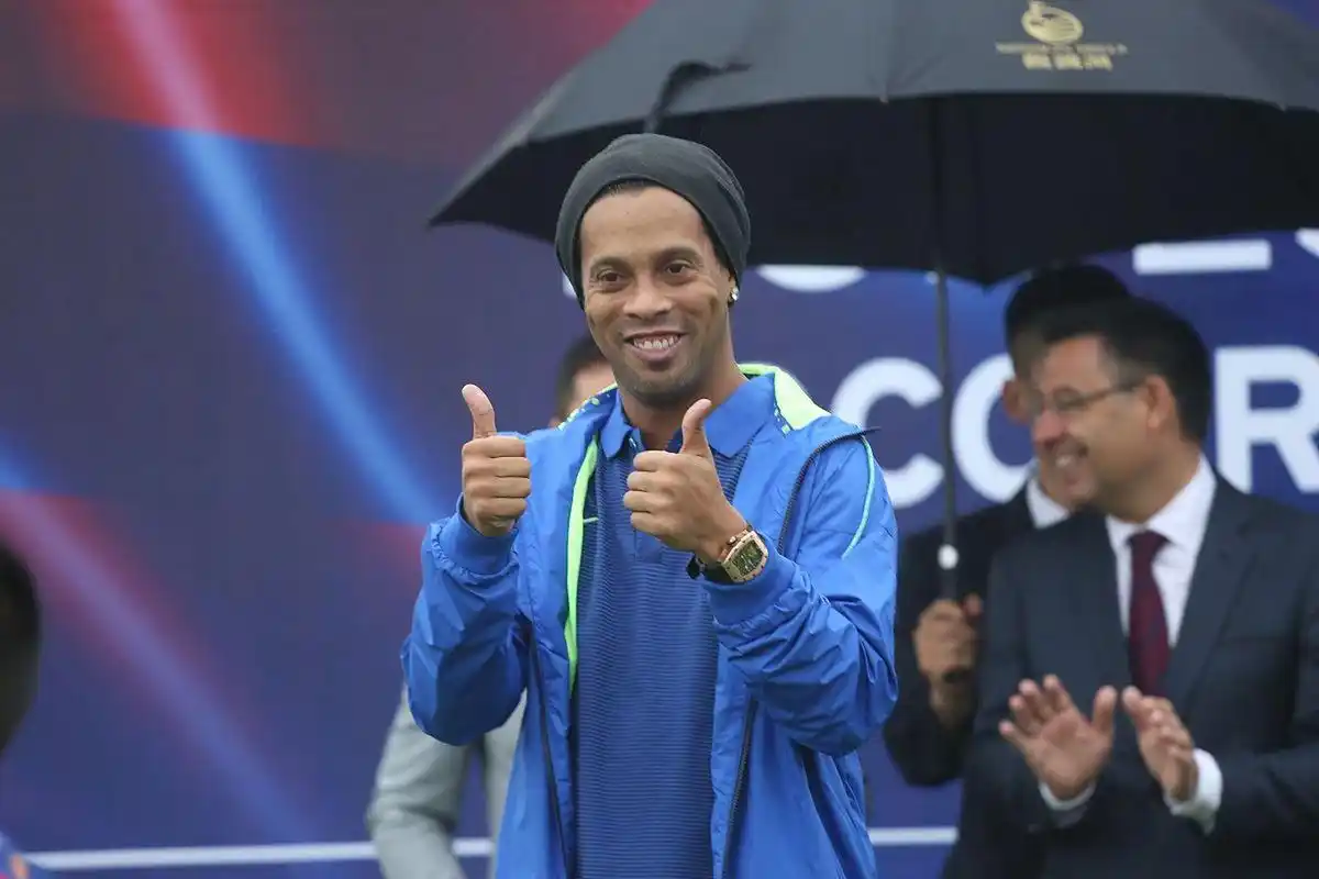 是年轻球员 是年轻球员